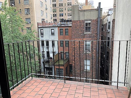 5th image of 20 W 85th St APT 4B