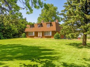 1134 Country Club Rd, Sullivan, IL 61951