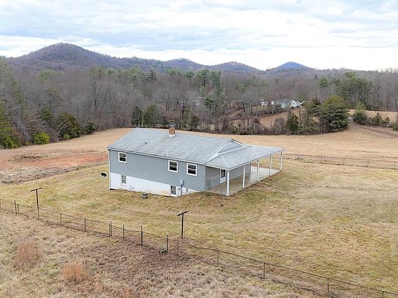 4th image of 7480 Tabletop Mountain Rd