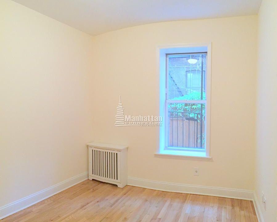 2nd image of 80 Bank St APT 4
