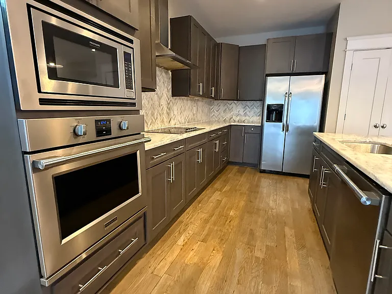 804 Lena St — Photo 4
