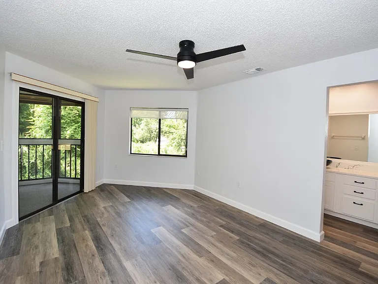 4 Southbury Ct — Photo 20