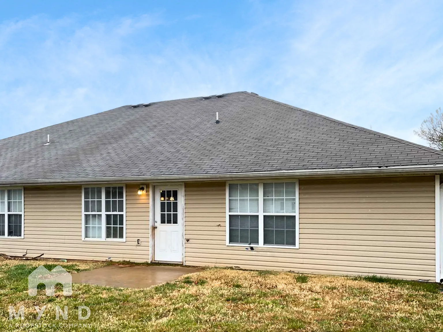 3 bed, 2.0 bath, 1428 sqft, $1,599 — Photo 4