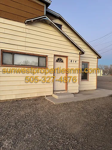 814 E Murray Dr Photo 1
