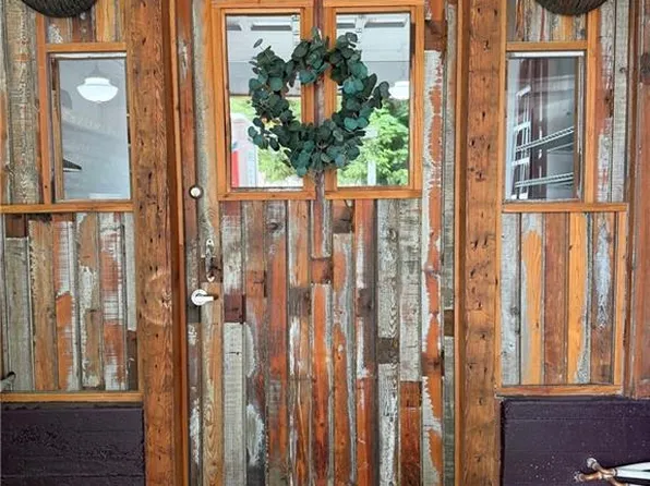 918 E 5th St #8, Kansas City, MO 64106