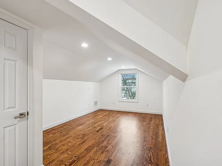 161 Myrtle Ave — Photo 28