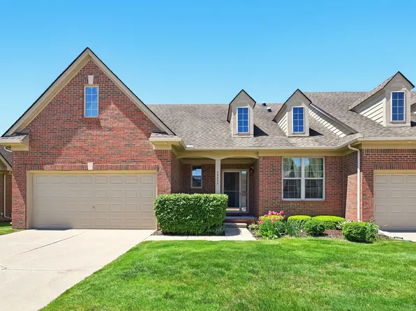 49875 Muskegon River Dr, Macomb, MI 48042