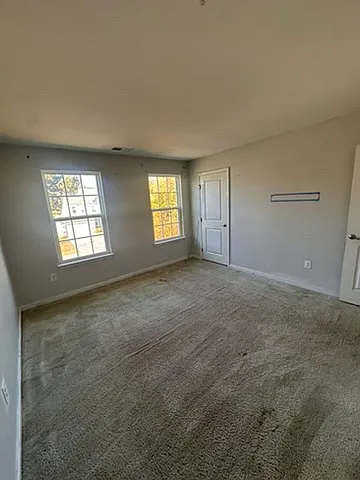 9635 Dumbarton Dr — Photo 2
