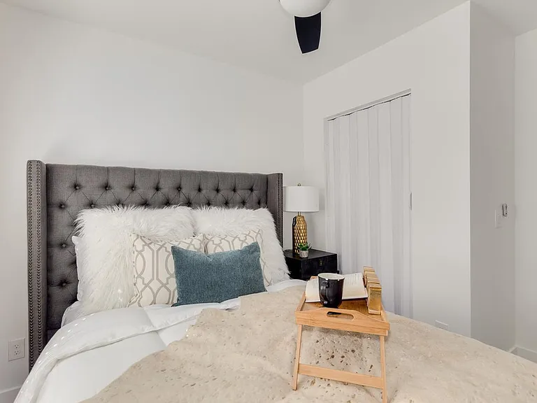 2512 E Thomas Rd #1 — Photo 17