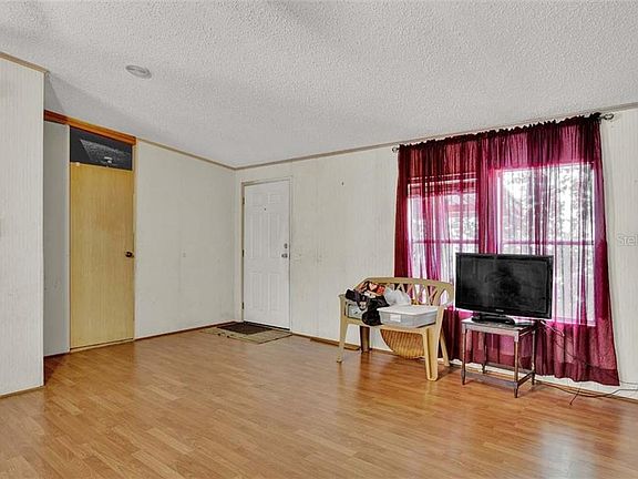 5th image of 737 Saddlewood Blvd