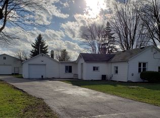 1977 Recker Rd, Perrysburg, OH 43551