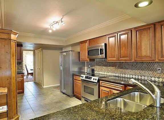 4th image of 6763 Winterwood Ln