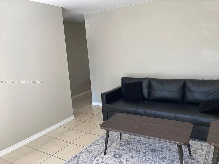 5300 NE 6th Ave #H16 — Photo 13