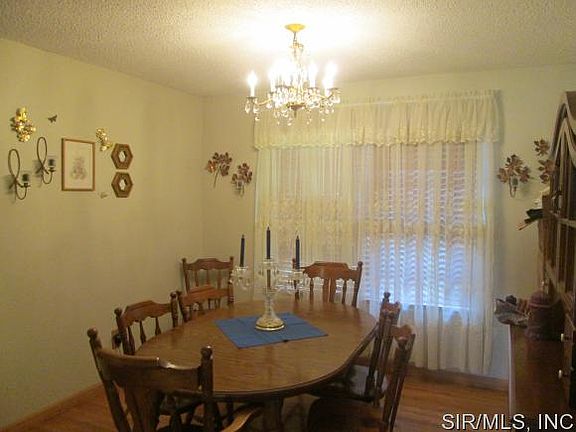 4th image of 3035 Mockingbird Ln