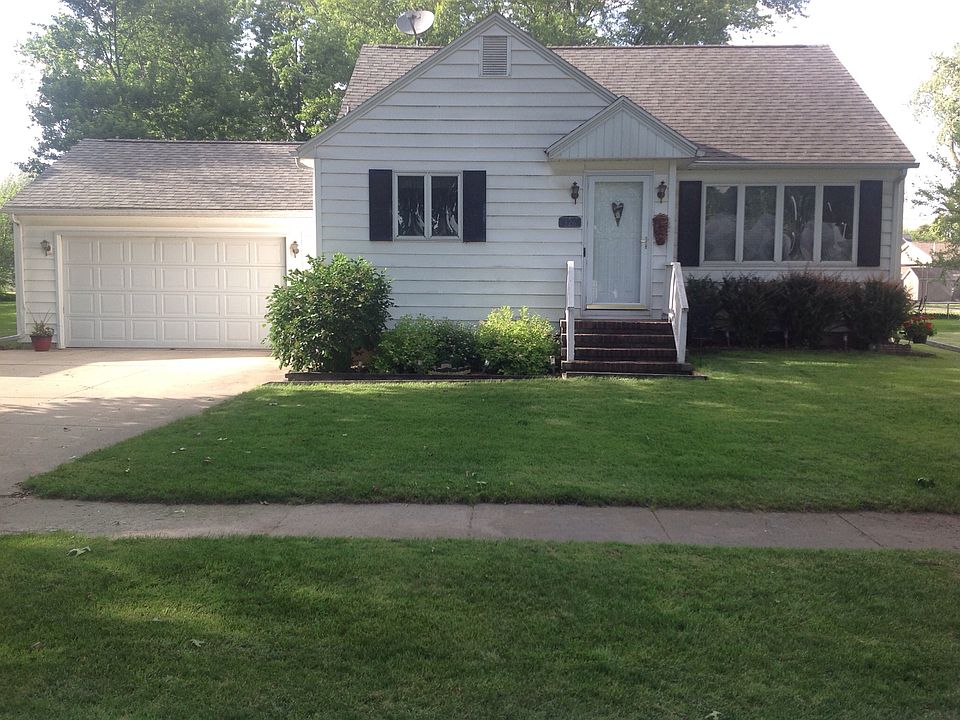 1st image of 326 W North St
