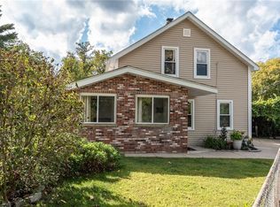 68 Northeast St, Woonsocket, RI 02895