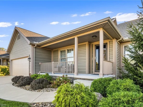376 Back Bay Dr, Columbiana, OH 44408
