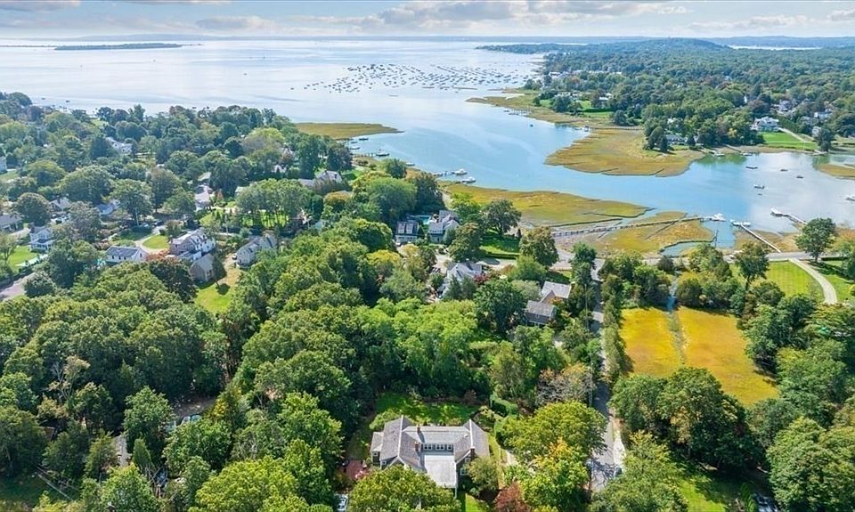 1st image of 39 Bay Pond Rd