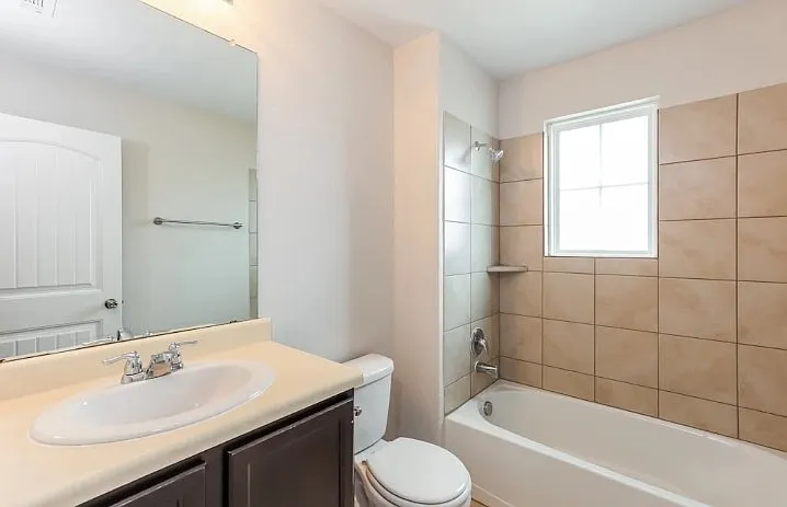 4652 Palmetto Pl — Photo 9
