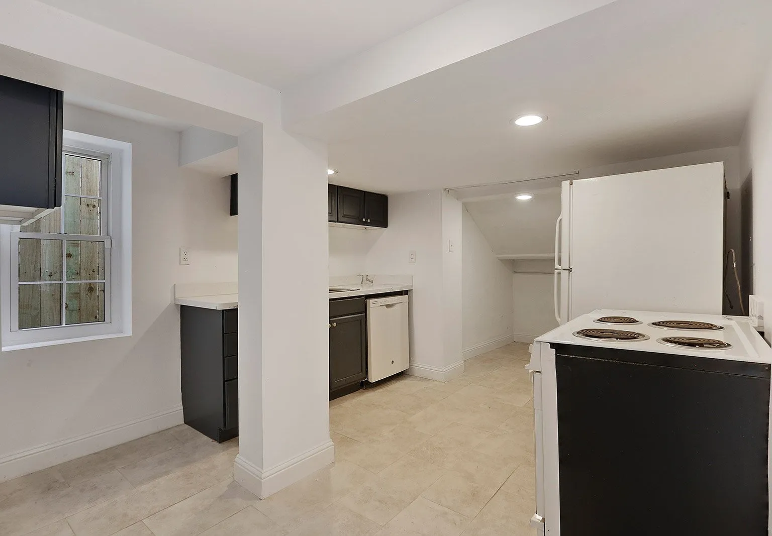 2105 A General Taylor St- bottom right — Photo 4