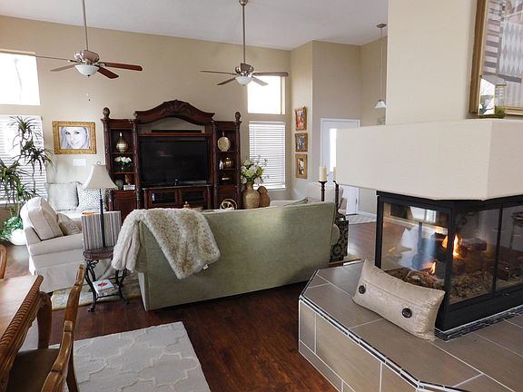 5th image of 6805 Medinah Ln NE