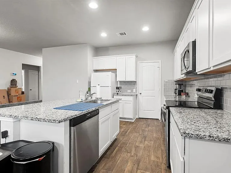129 Jubilee Dr — Photo 9