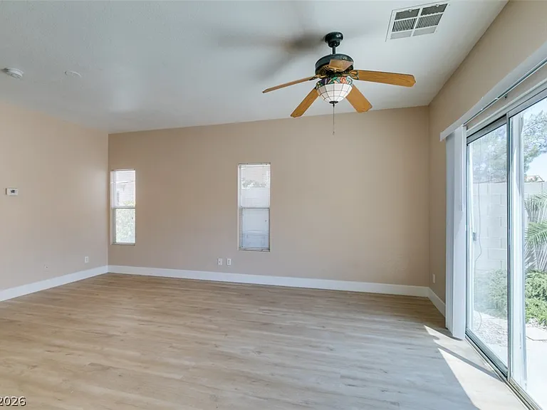 1401 Sycamore Spring Ct — Photo 21