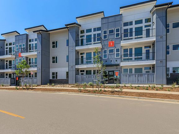 3rd image of 6223 N Panasonic Way #10205