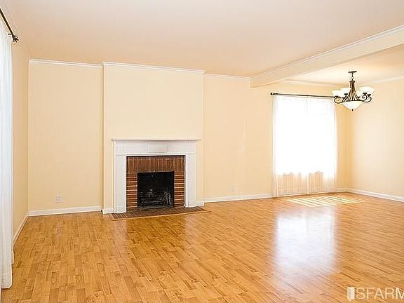3rd image of 232 Rockwood Dr