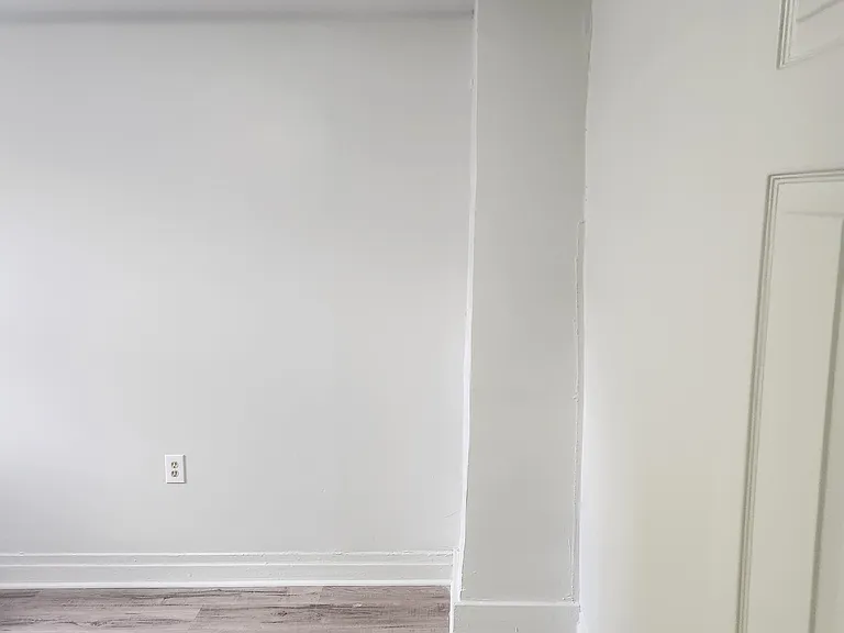 327 E Scull St — Photo 25