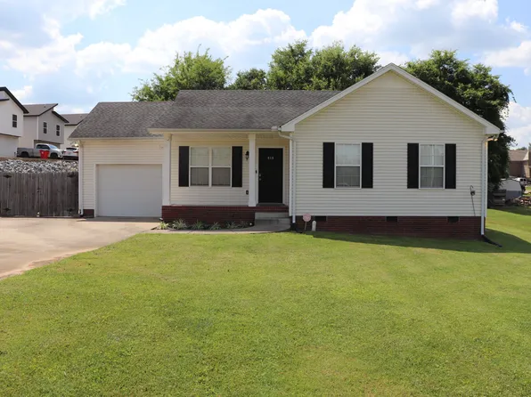 414 Kelly Ln, Clarksville, TN 37040