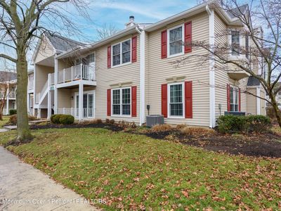 27 Sun Beau Court, Tinton Falls, NJ, 07724