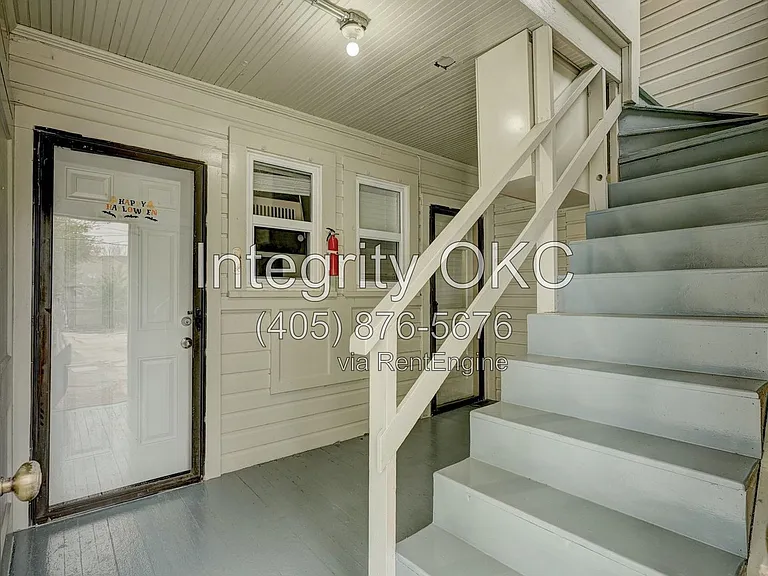 1507 1/2 NW 17th St — Photo 3