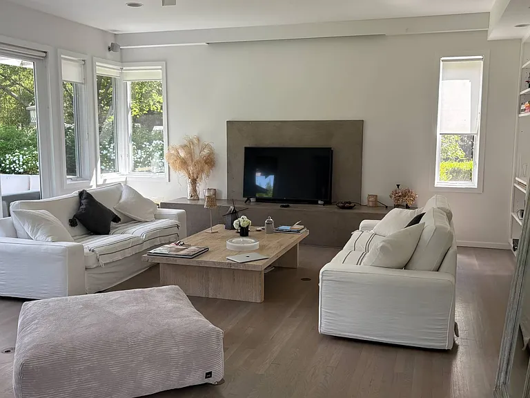 20 Schwenks Rd — Photo 8