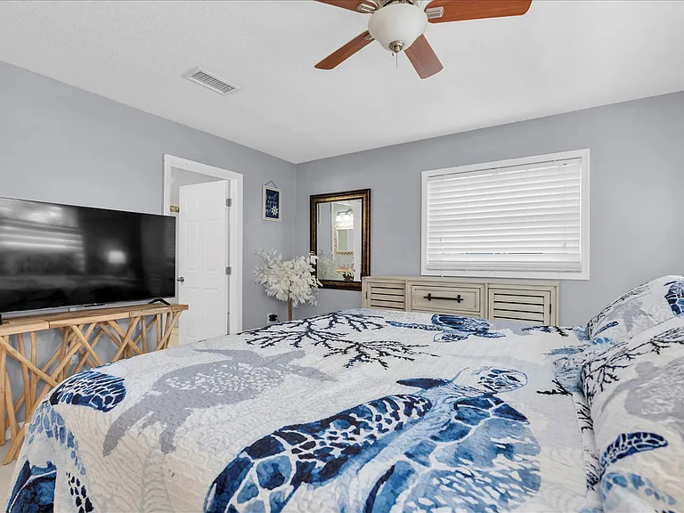 232 Timberlane Dr — Photo 16