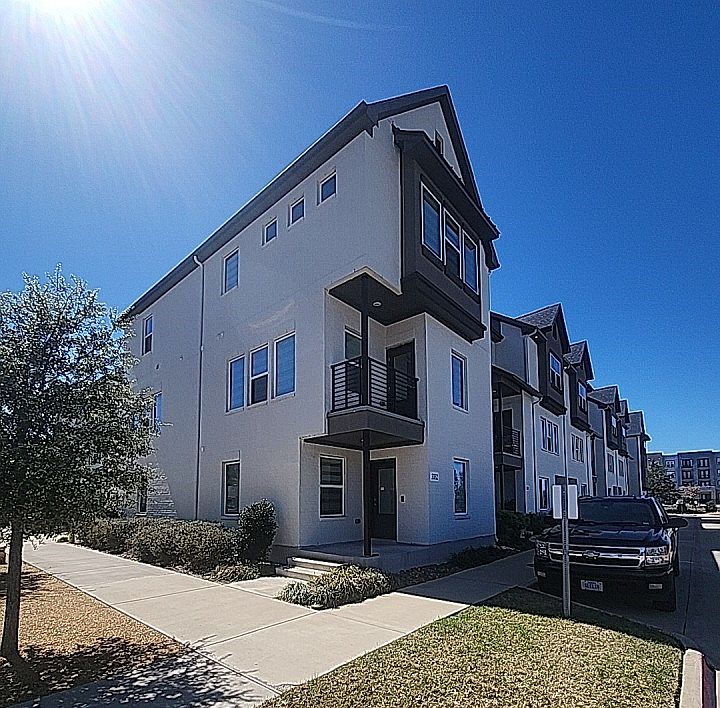 1st image of 3332 Santee St