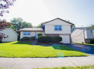 18202 Fountainbleau Dr, Hazel Crest, IL 60429