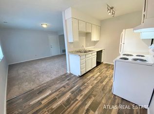 632 South St APT B, Castle Rock, CO 80104