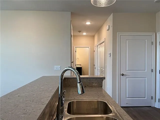 686 Central Ave #304 — Photo 10