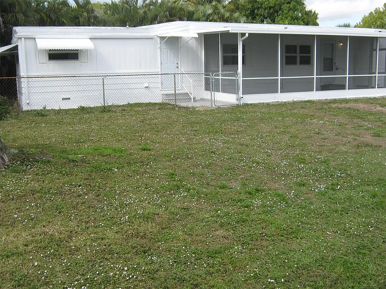 11992 Coral Pl — Photo 26