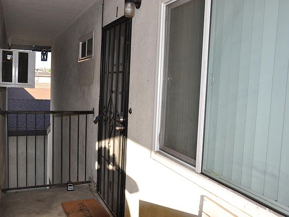 4th image of 327 E Navilla Pl APT I