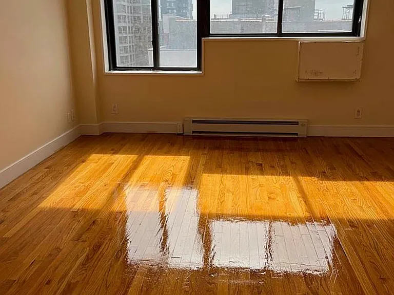 1900 Lexington Ave #8N — Photo 1