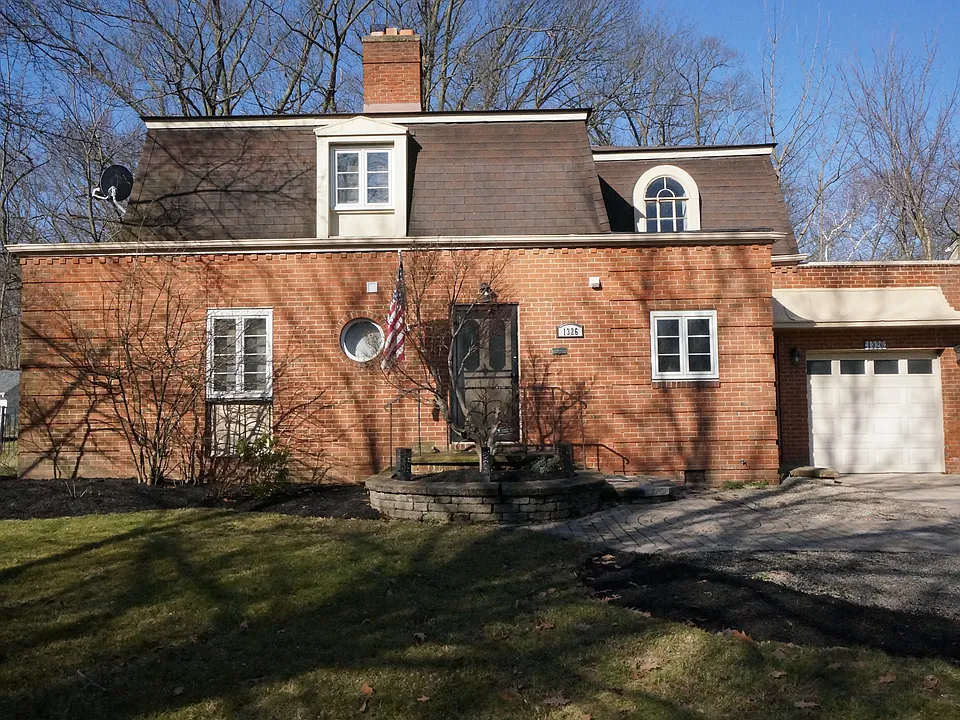 1326 Cleveland Heights Blvd