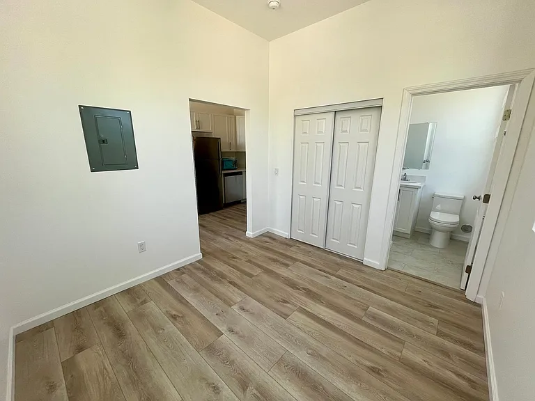 4118 Adams Ave #8 — Photo 7