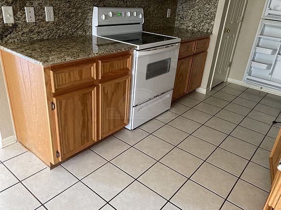 4th image of 4404 Pennington Ave #23174DED4