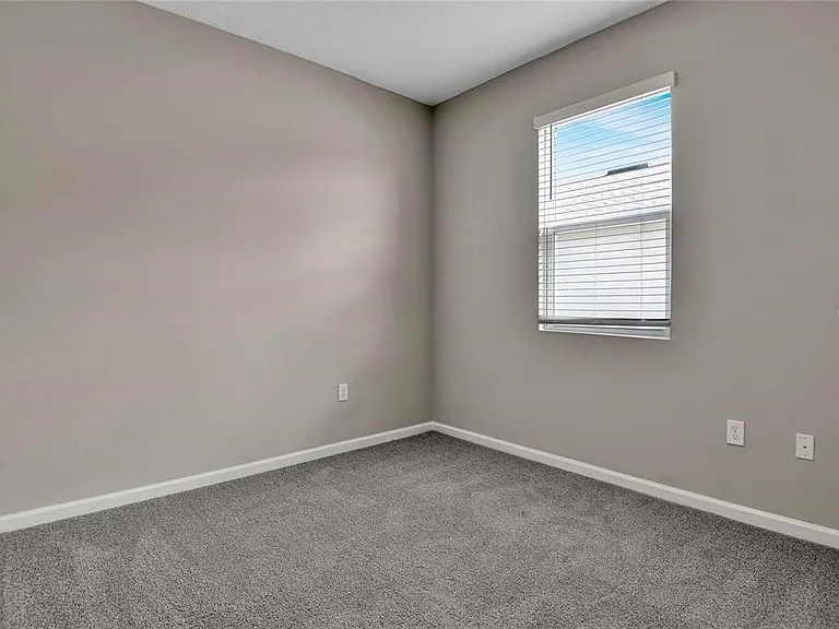830 Ballantyne Dr — Photo 9