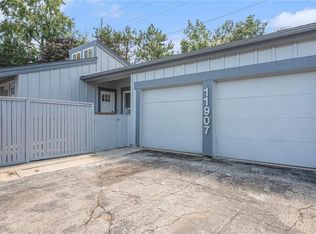 11907 W 82nd Ter, Lenexa, KS 66215