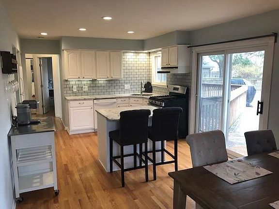 2nd image of 177 Tower Dr