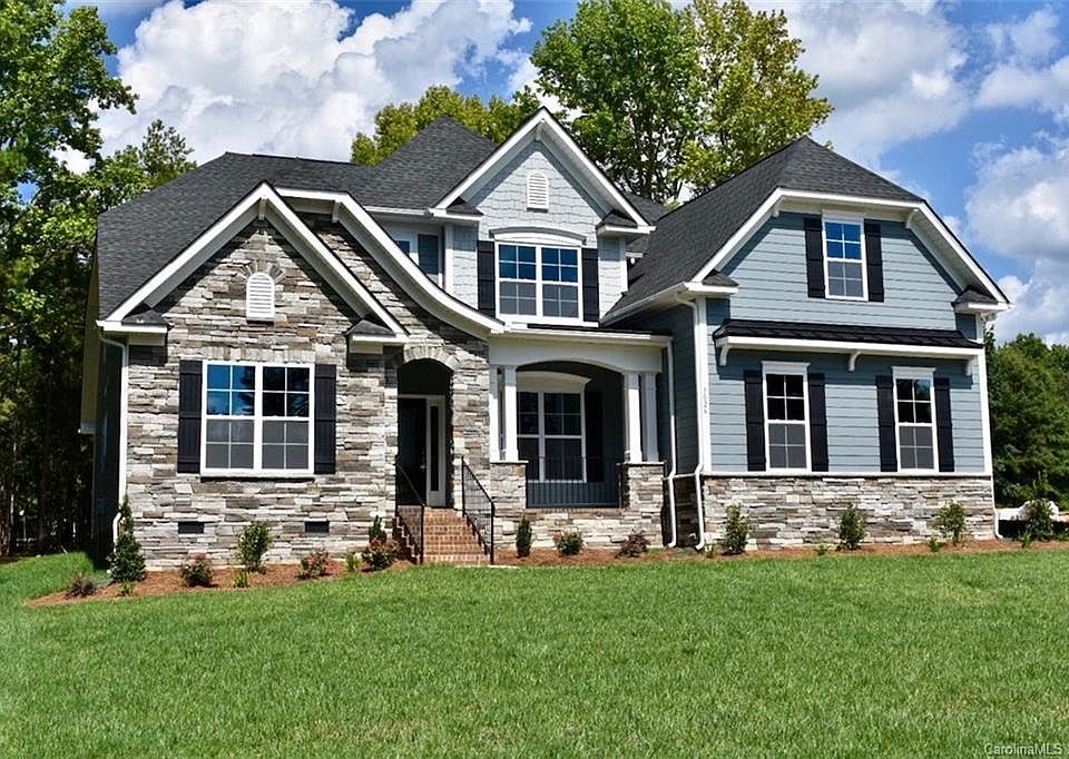 1st image of 3026 Linda Vista Ct #10