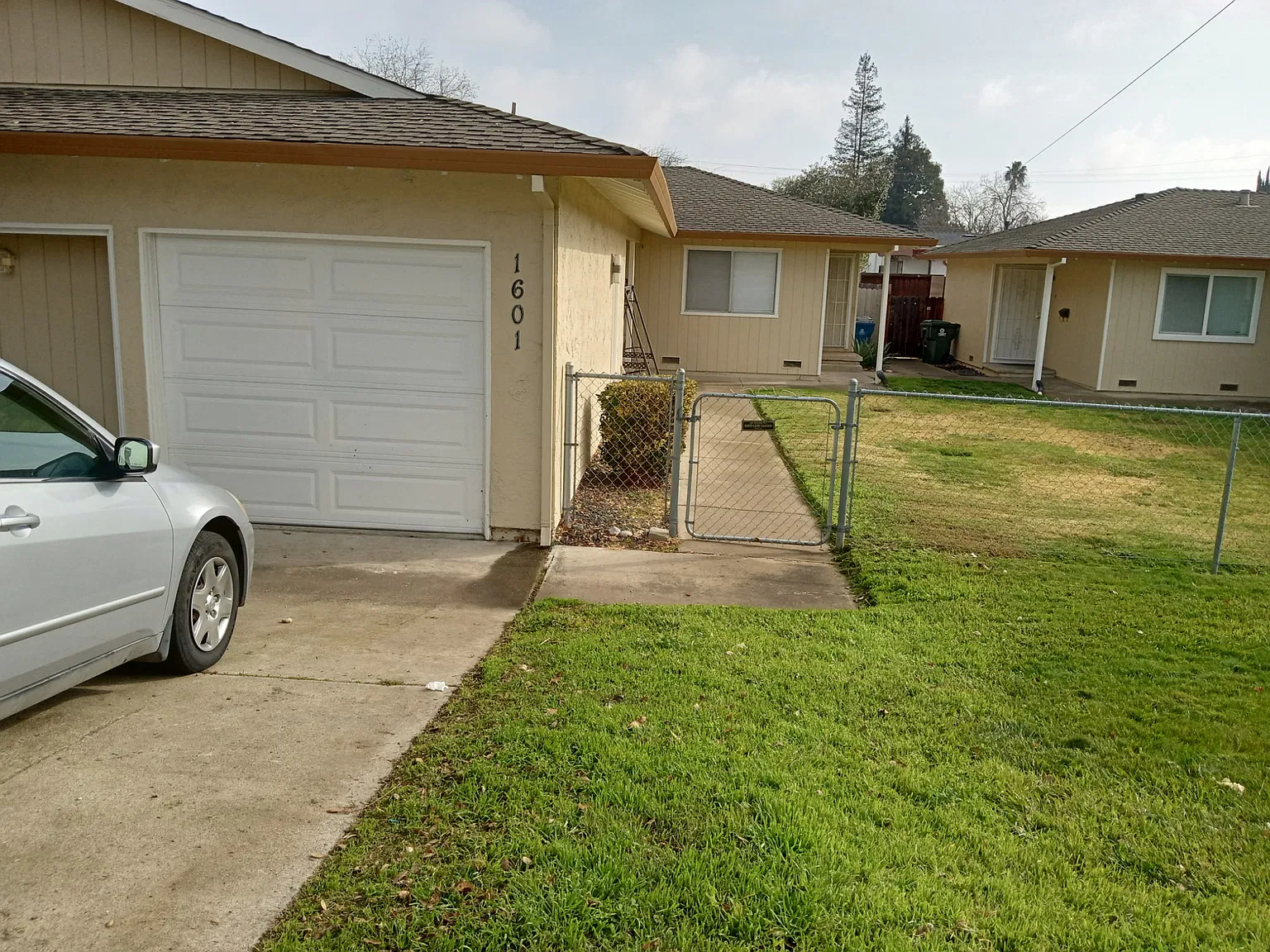 2 bed, 600 sqft, $2,100 — Photo 1